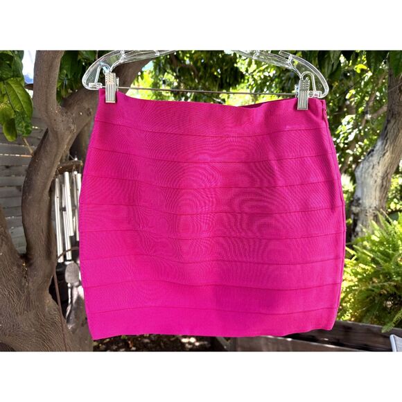 NWOT Hervé Léger x Forever 21 Electric Pink Fitted Bandage Mini Skirt Size XXL - Picture 6 of 7
